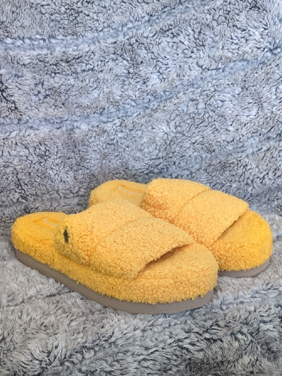 Koolaburra Other - Kookaburra By Ugg Peaches Plush Yellow Slide Slippers Sz 8